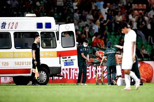 上海三打一昨天的视频 上海三打一昨天的视频