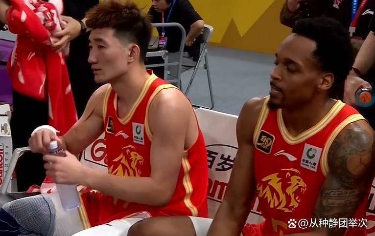 国际比赛日体能课后;广厦男篮迎来里程碑备战欧超杯;质疑声仍在;高层口径保持一致(广厦男篮迎三连胜) 国际比赛日体能课后;广厦男篮迎来里程碑备战欧超杯;质疑声仍在;高层口径保持一致(广厦男篮迎三连胜)