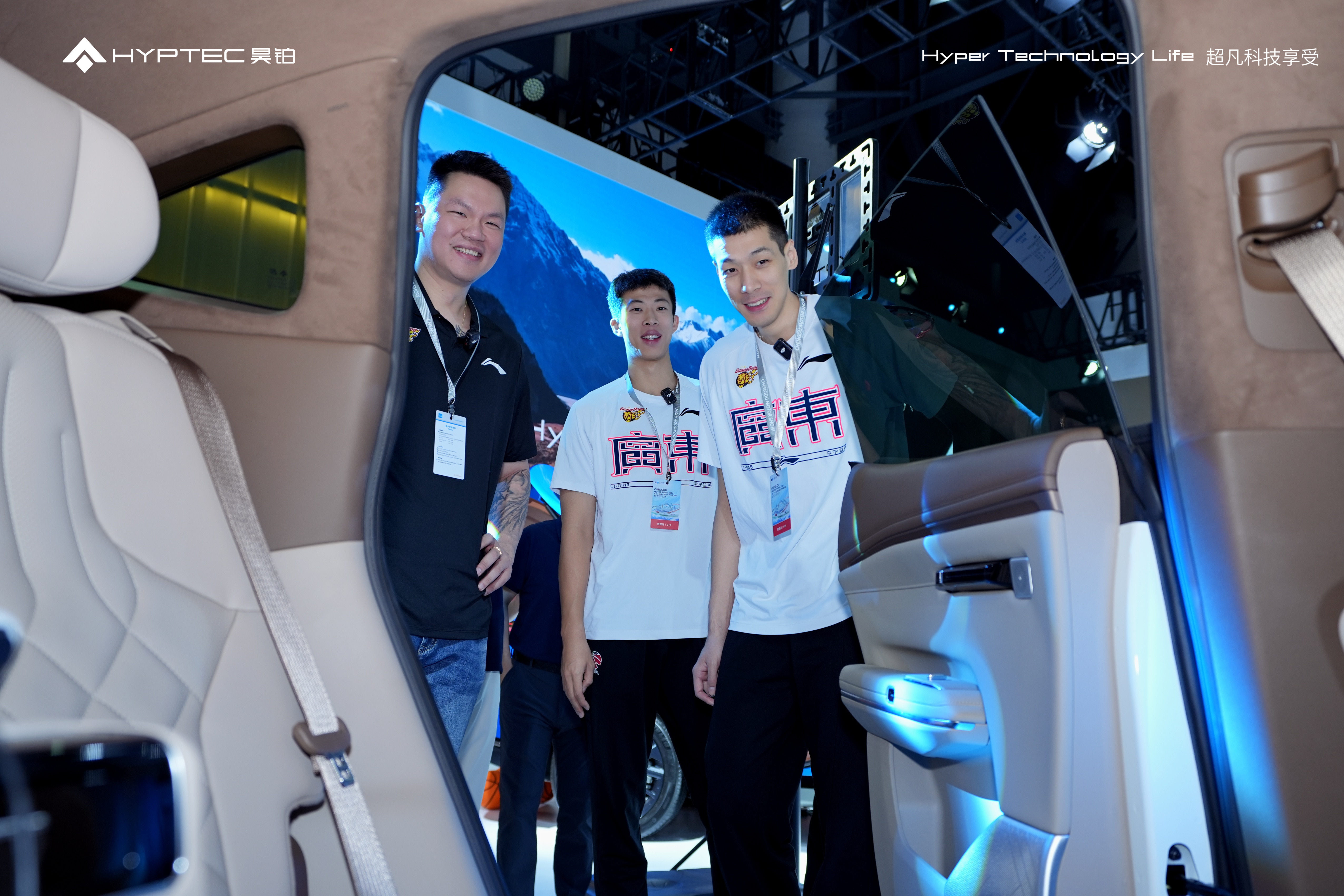 关于赛前体能课后;广东宏远内部沟通备战英超;态度坚定;临场指挥获称赞的信息 关于赛前体能课后;广东宏远内部沟通备战英超;态度坚定;临场指挥获称赞的信息