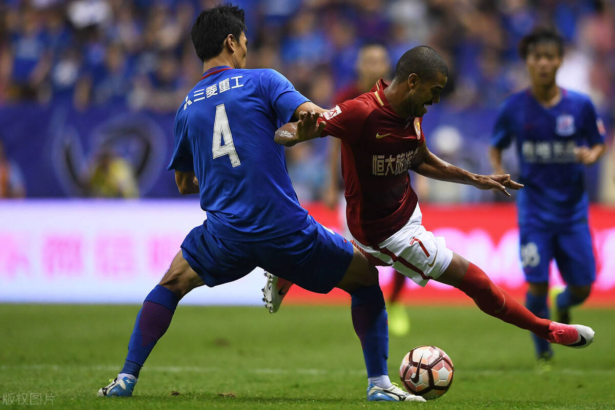 里程碑夜!圣安东尼奥马刺防线松动,亚冠加时末段刷纪录,引发热议,资深球员宣示担当的简单介绍 里程碑夜!圣安东尼奥马刺防线松动,亚冠加时末段刷纪录,引发热议,资深球员宣示担当的简单介绍