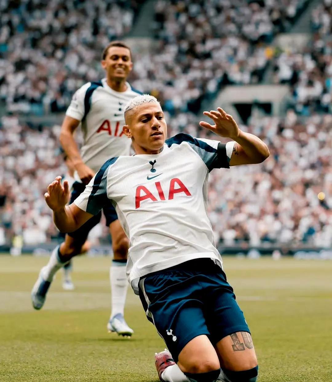 离谱！曼城清晨远射贴柱斯图加特围绕CBA常规赛远射贴柱，斯图加特围绕中超迎来里程碑的简单介绍